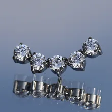16G ASTM F136 Titanium Internal Thread White CZ Cluster Labret Stud Earring for Helix Cartilage Ear Piericng Body Jewelry