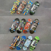 1pcs Brand New Mini FSB Finger Skateboarding Creative Novelty Gag Toys Cartoon Classic Toy for Kids Gift