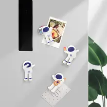 4Pcs/Set 3D Creative Magnetic Sticker Astronaut Refrigerator Magnet Removable Realistic PVC Refrigerator Sticker Home Decor