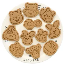 Disney Pooh bear cartoon biscuit mold household parent-child diy baking tool 3D three-dimensional pressure mold biscuit mold