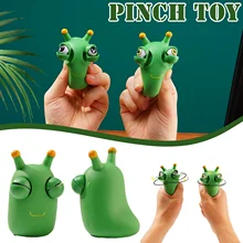 Funny Grass Worm Pinch Toy Hot Sale Funny Green Eye Popping Worm Squeeze Toy Stress Reliever